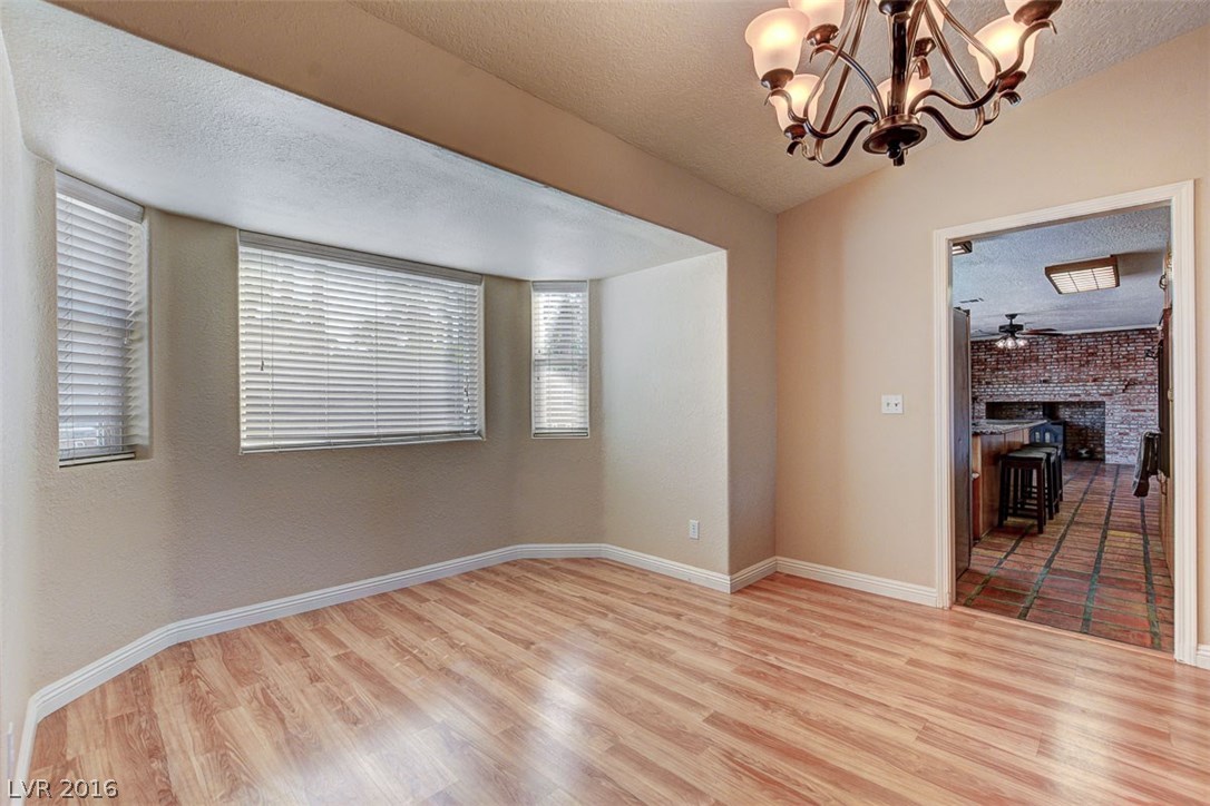 141 East Rochell Drive Henderson, NV 89015 - Photo 6 of 25 Gallery Image 6