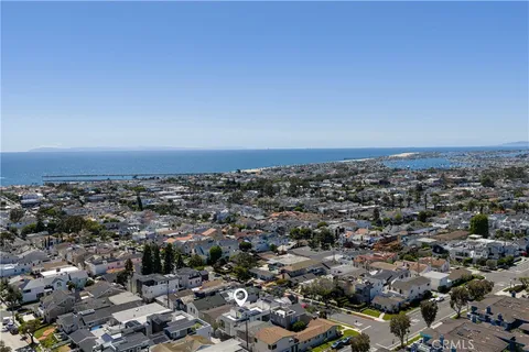 $2,995,000 | 716 1/2 Orchid Avenue, Corona del Mar, CA 92625
