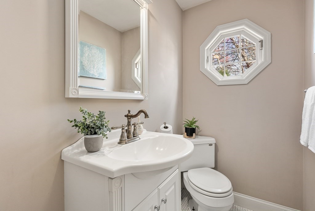 14 Garden Road, Unit 14 Natick, MA 01760 - Photo 17 of 35 Gallery Image 17