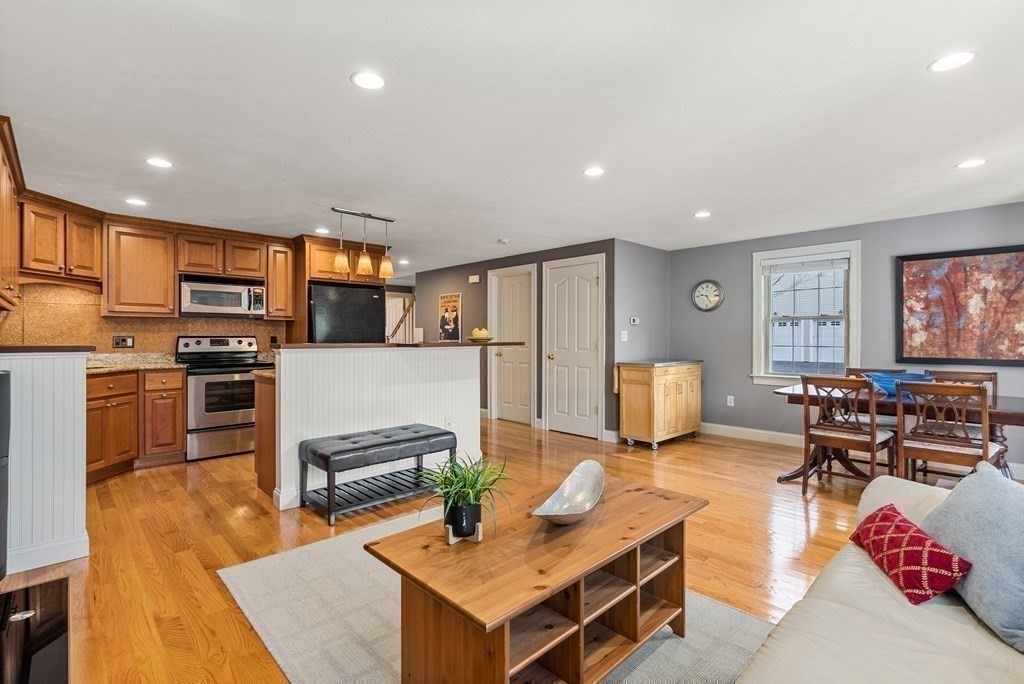 14 Garden Road, Unit 14 Natick, MA 01760 - Photo 10 of 35 Gallery Image 10