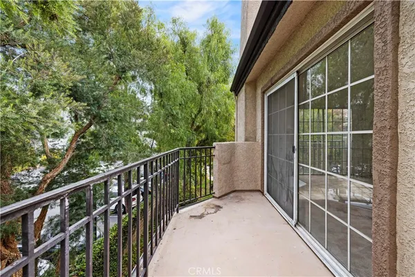 $524,900 | 24125 Del Monte Dr., Unit 156, Valencia, CA 91355