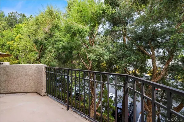 $524,900 | 24125 Del Monte Dr., Unit 156, Valencia, CA 91355