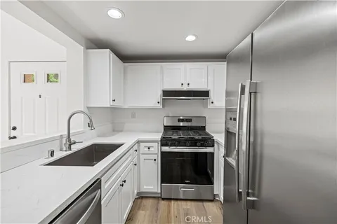 $550,000 | 24125 Del Monte Dr., Unit 156, Valencia, CA 91355