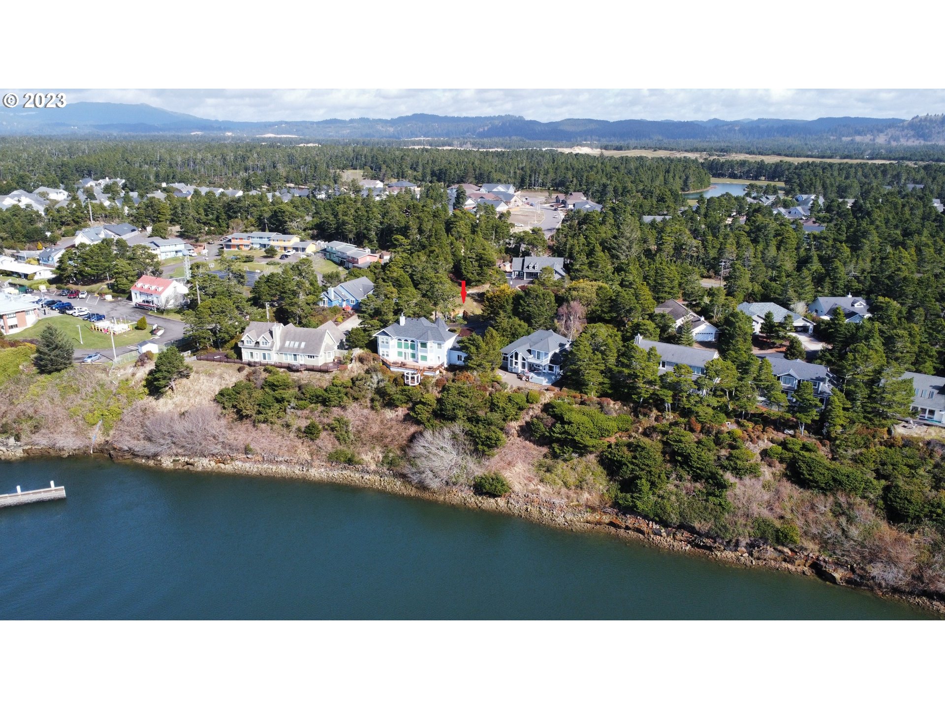 26 Coast Guard Road Florence, OR 97439 - Photo 17 of 39