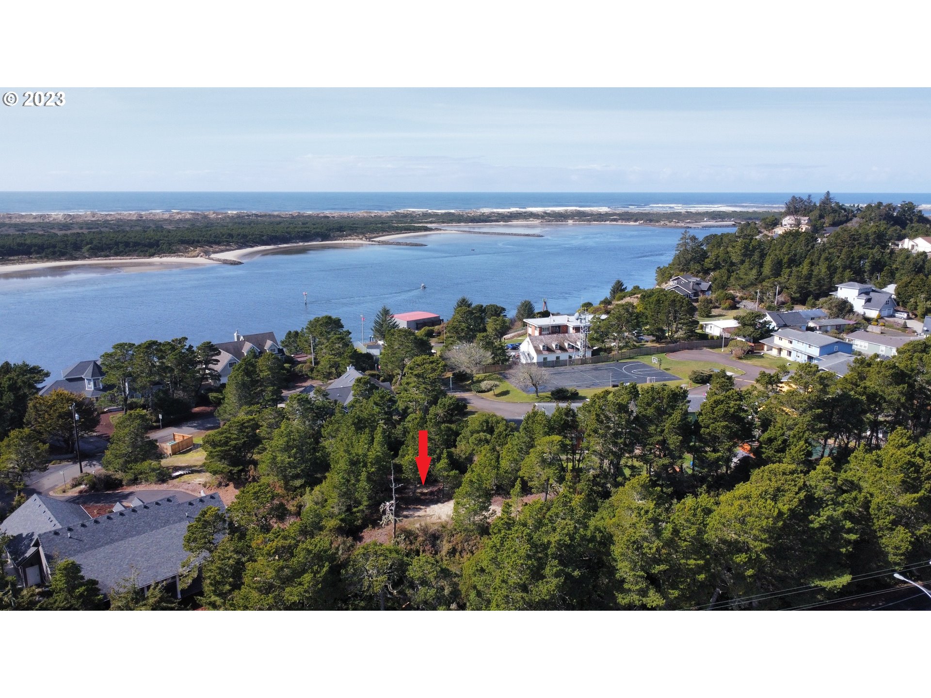 26 Coast Guard Road Florence, OR 97439 - Photo 10 of 39