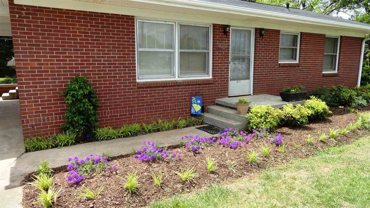 511 Whitehall Road Anderson, SC 29625 - Photo 3 of 27