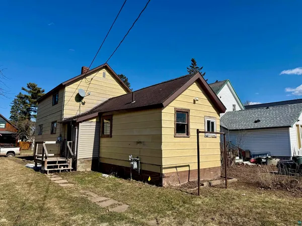$79,900 | 711 3rd Avenue West, Ashland, WI 54806