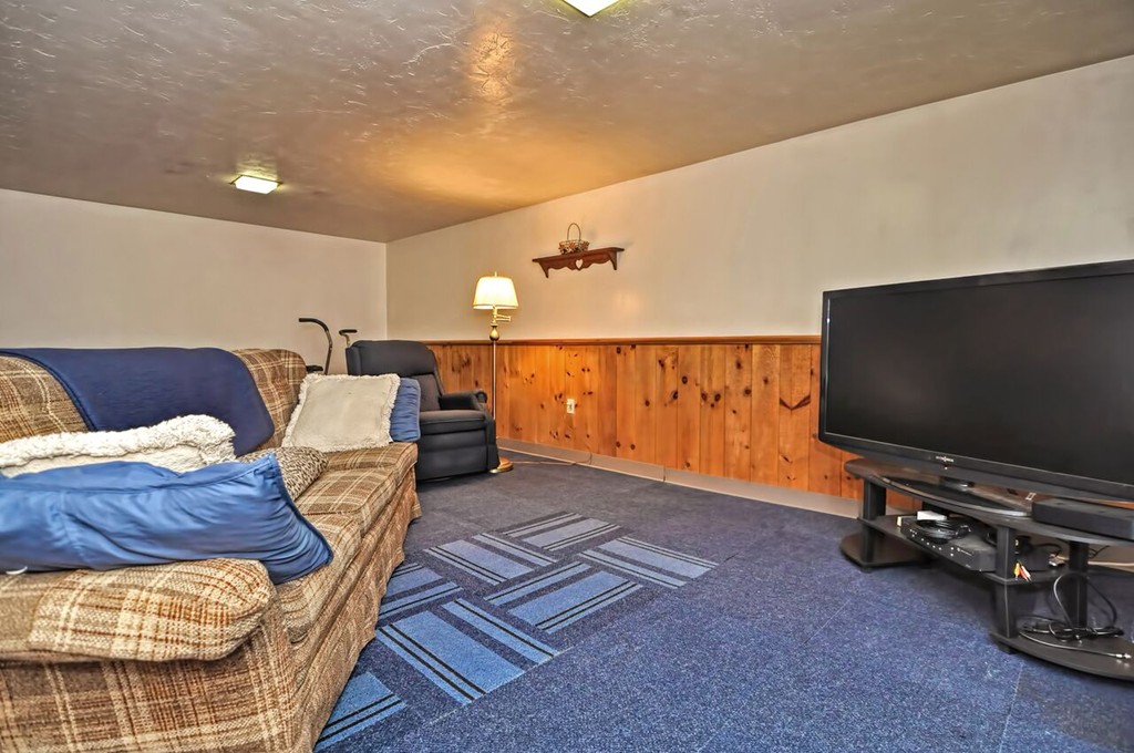12 Woodcliff Road Canton, MA 02021 - Photo 18 of 21 Gallery Image 18