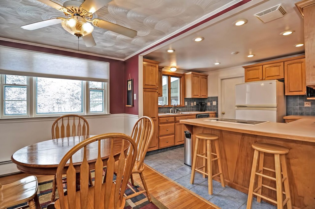 12 Woodcliff Road Canton, MA 02021 - Photo 4 of 21 Gallery Image 4