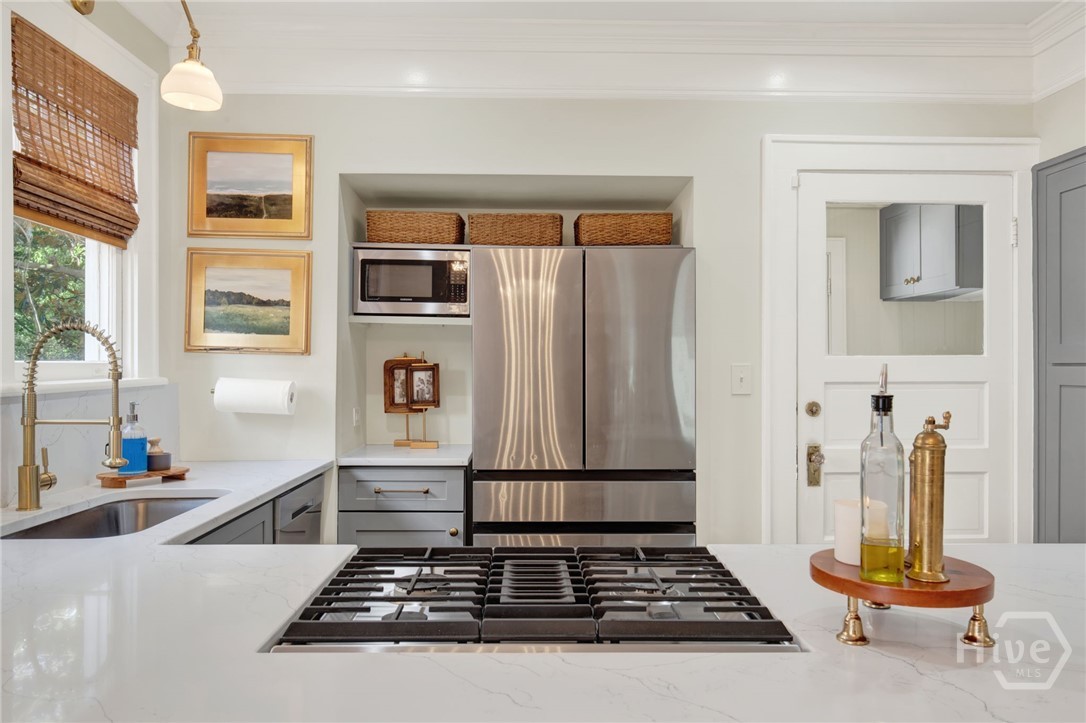208 East 48th Street Savannah, GA 31405 - Photo 20 of 50 Kitchen.