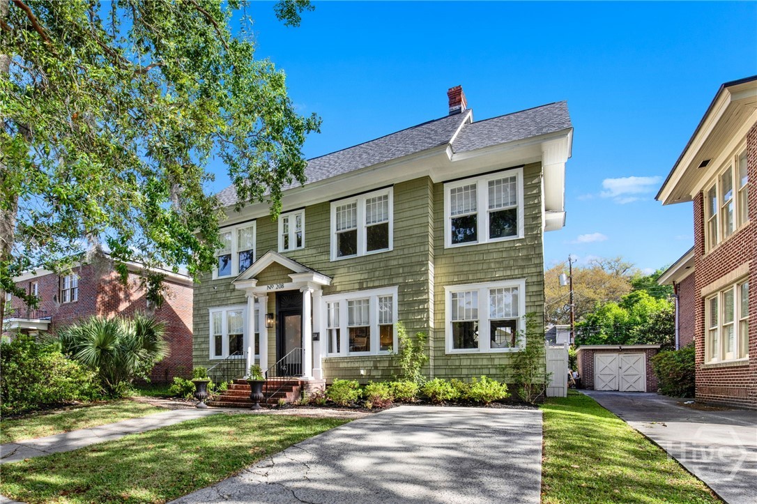 208 East 48th Street Savannah, GA 31405 - Photo 3 of 50