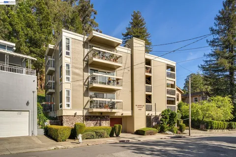 $749,000 | 6558 Lucas Avenue, Unit 202, Oakland, CA 94611