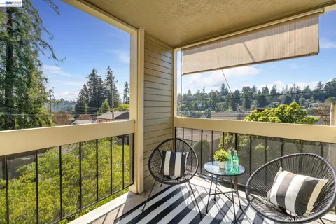 $749,000 | 6558 Lucas Avenue, Unit 202, Oakland, CA 94611
