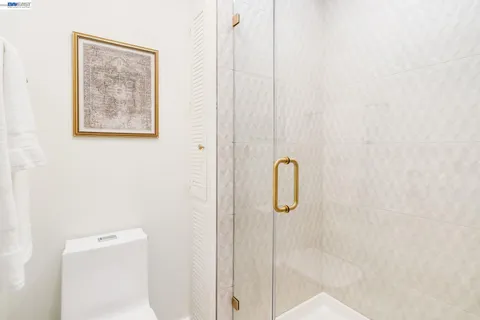 $749,000 | 6558 Lucas Avenue, Unit 202, Oakland, CA 94611