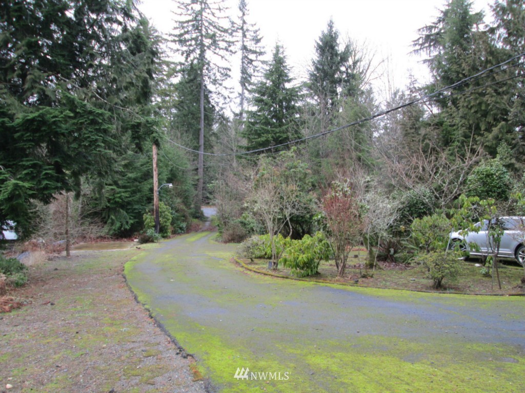 17222 Southeast Petrovitsky Road Renton, WA 98058 - Photo 2 of 14 Gallery Image 2