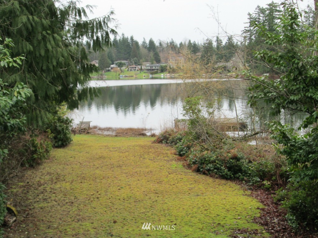 17222 Southeast Petrovitsky Road Renton, WA 98058 - Photo 5 of 14 Gallery Image 5