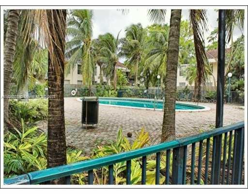 Kendale Lakes Miami, FL 33183 - Photo 16 of 16