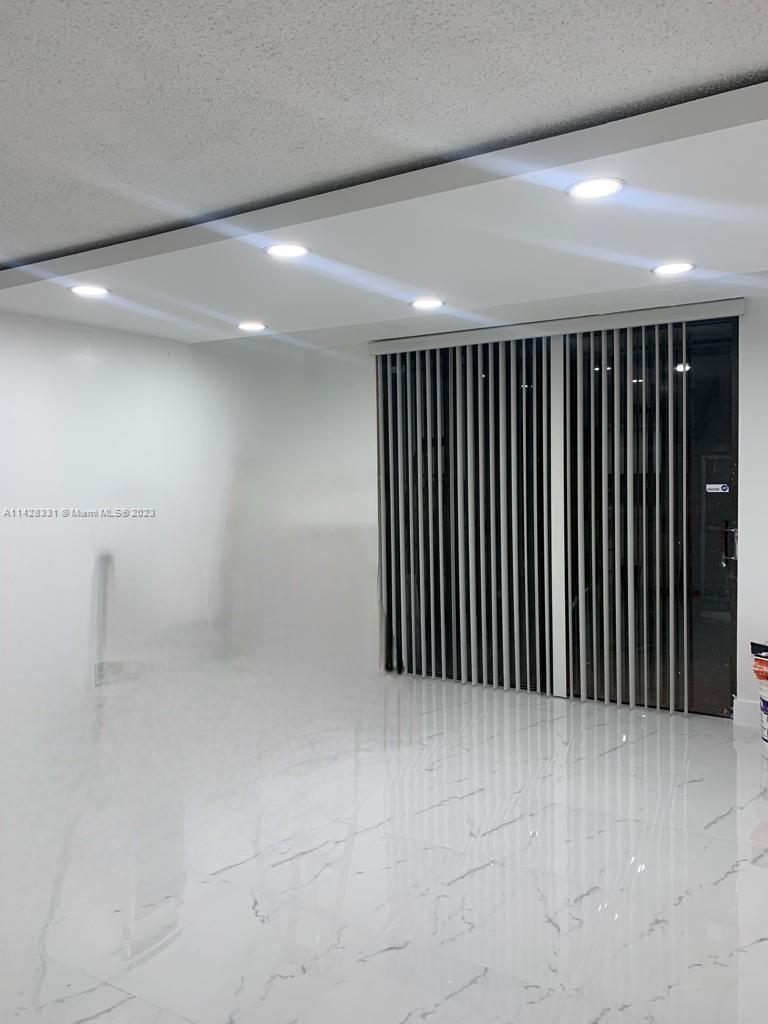 Kendale Lakes Miami, FL 33183 - Photo 2 of 16