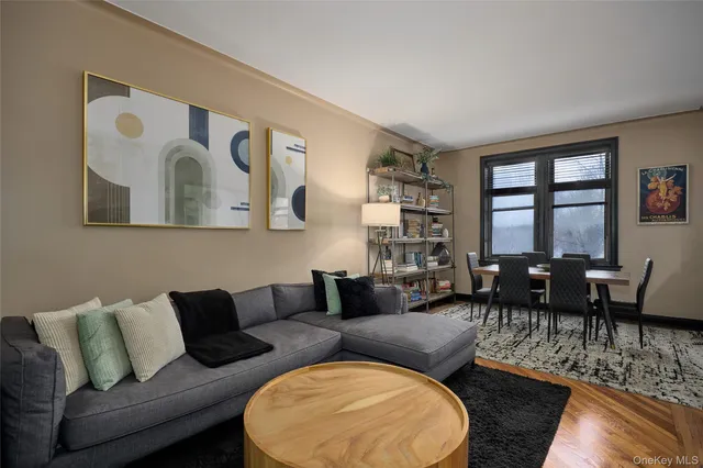 $324,500 | 11 Columbia Avenue, Unit C3, Hartsdale, NY 10530