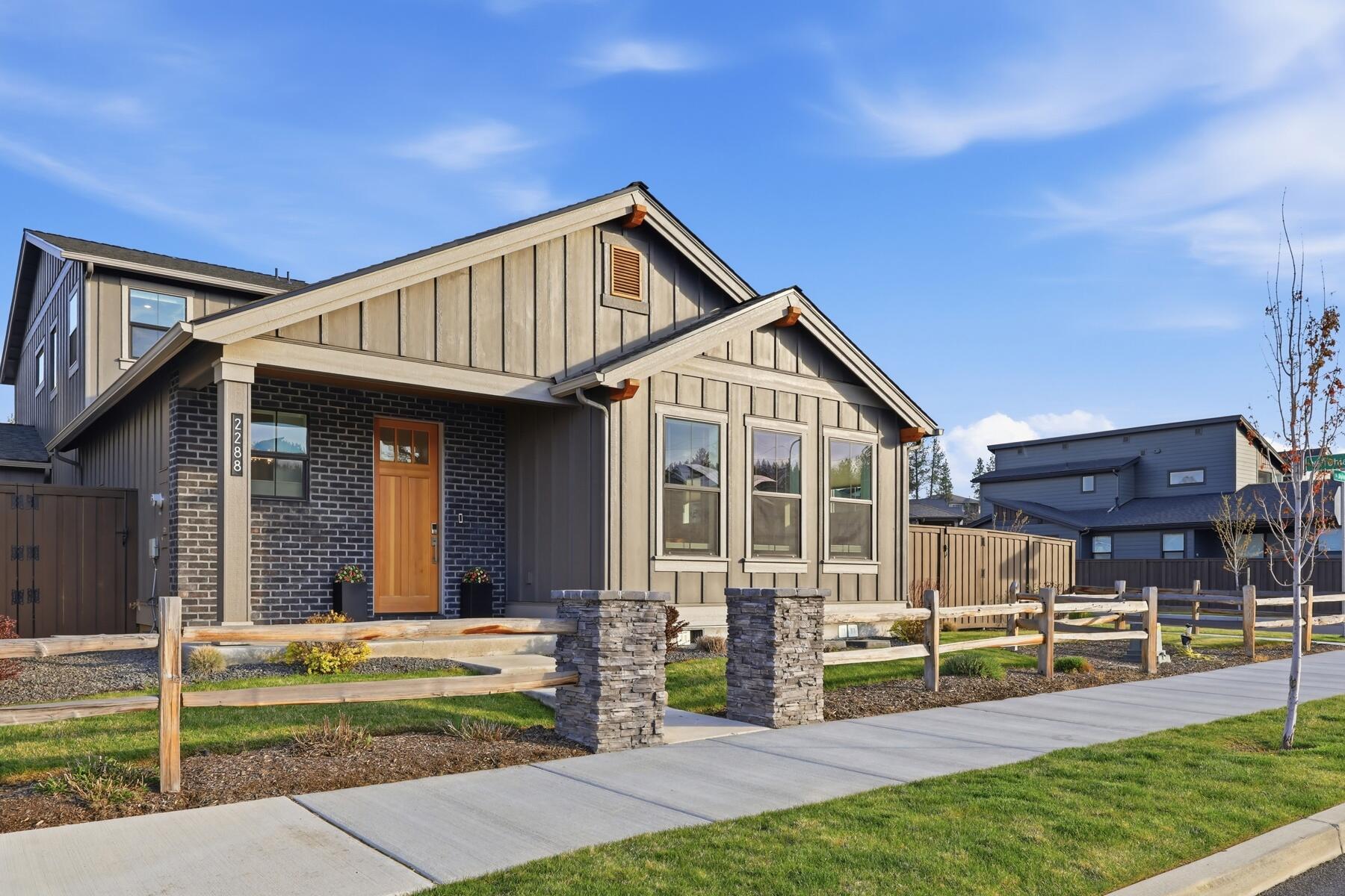 2288 Northwest Skyline Ranch Road Bend, OR 97703 - Photo 3 of 71 3_welcome home