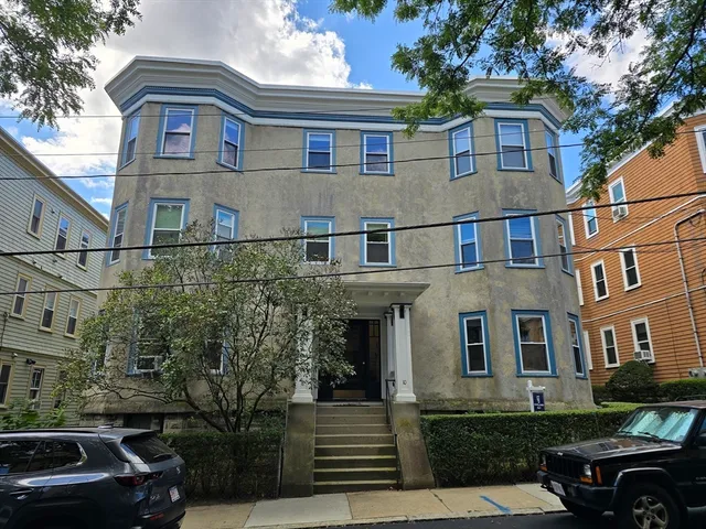 $874,000 | 8-10 Chatham Street, Unit 4, Cambridge, MA 02139
