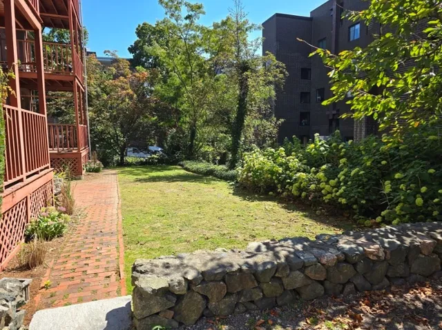 $874,000 | 8-10 Chatham Street, Unit 4, Cambridge, MA 02139