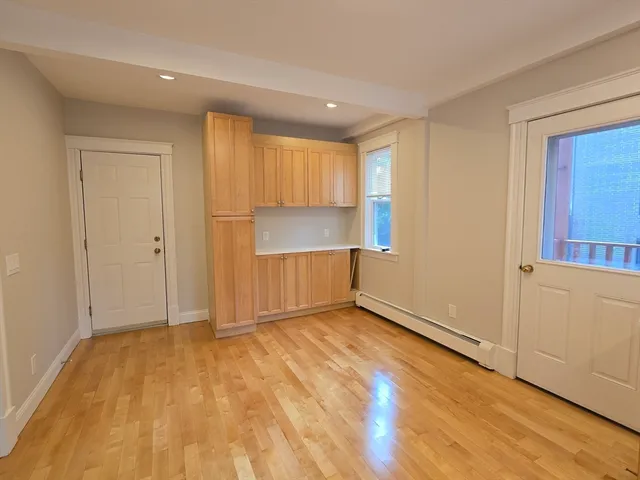 $874,000 | 8-10 Chatham Street, Unit 4, Cambridge, MA 02139