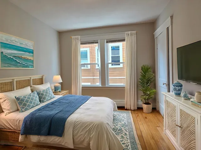 $874,000 | 8-10 Chatham Street, Unit 4, Cambridge, MA 02139