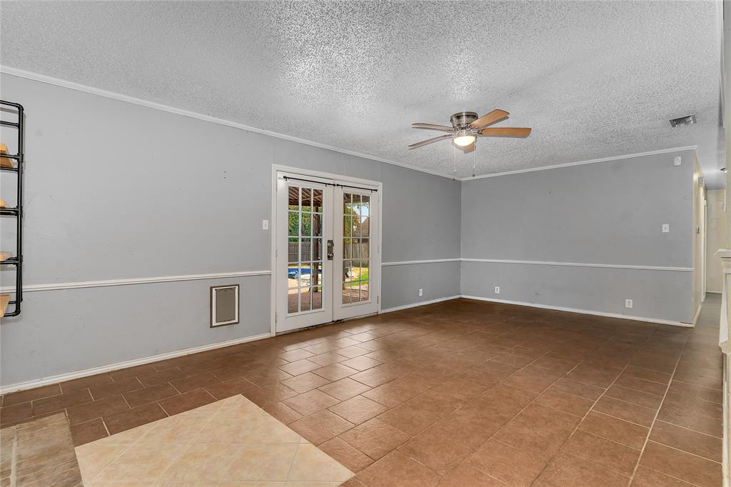 1602 Spring Branch Drive Cleburne, TX 76033 - Photo 6 of 19