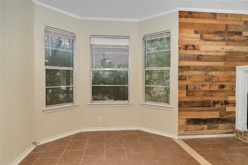 1602 Spring Branch Drive Cleburne, TX 76033 - Photo 9 of 19