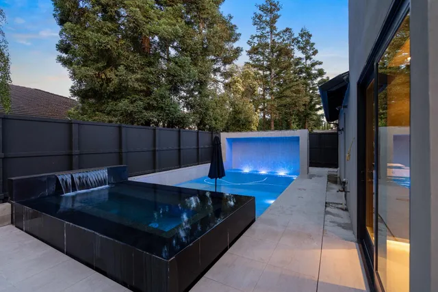 $999,999 | 6243 Riverbank Circle, Stockton, CA 95219