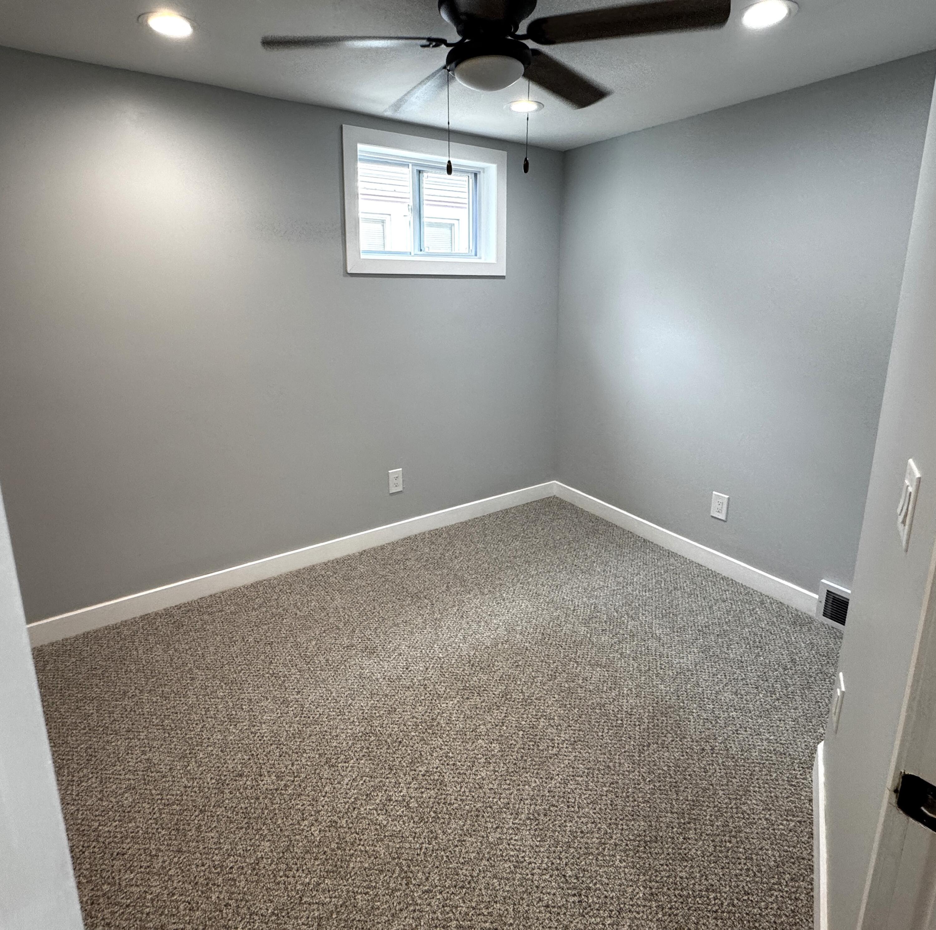 924 Wisconsin Avenue Racine, WI 53403 - Photo 18 of 32 Bedroom 2
