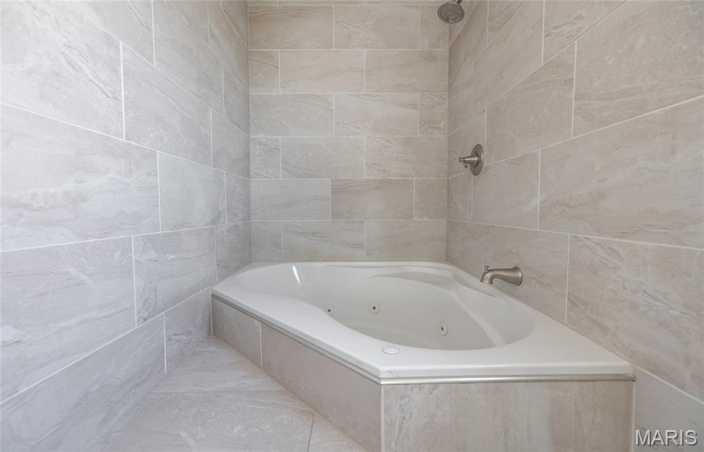 38 Johnson Drive Rolla, MO 65401 - Photo 16 of 33