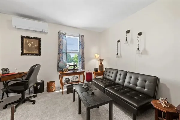 $2,250 | 97 Courtland Street, Unit 3, Worcester, MA 01602