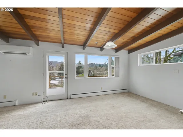 $749,000 | 3855 Ferry Street, Eugene, OR 97405