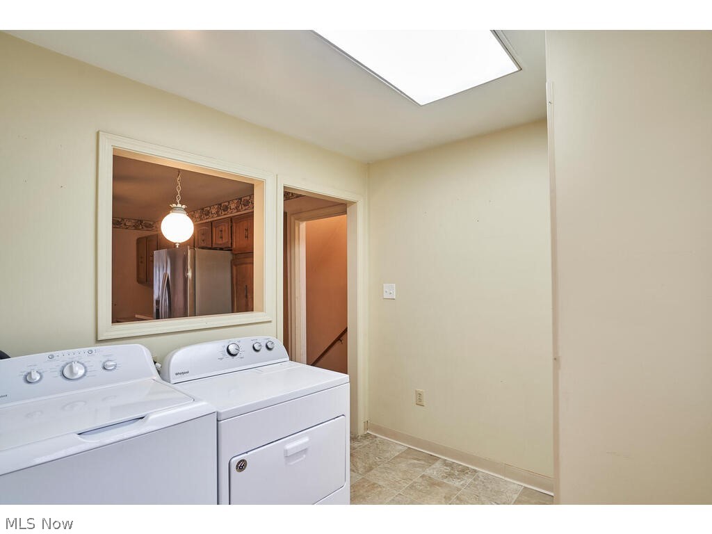 2963 Ridgewood Road Fairlawn, OH 44333 - Photo 11 of 30 First flr laundry