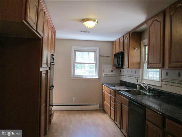 1410 Evergreen Road Severn, MD 21144 - Photo 15 of 19 Kitchen