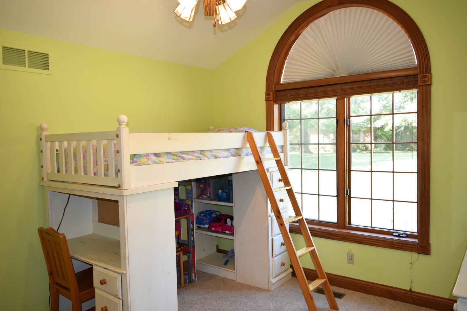 8215 Krystal Lane Mount Vernon, IN 47620 - Photo 14 of 36 Gallery Image 14