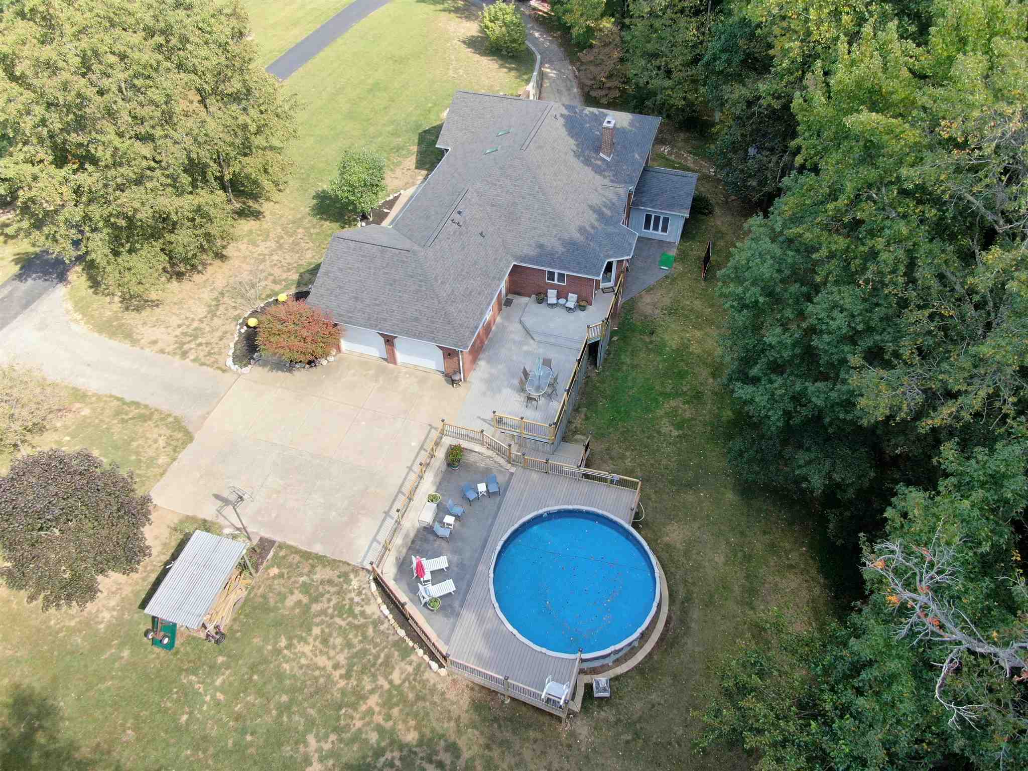 8215 Krystal Lane Mount Vernon, IN 47620 - Photo 3 of 36 Gallery Image 3