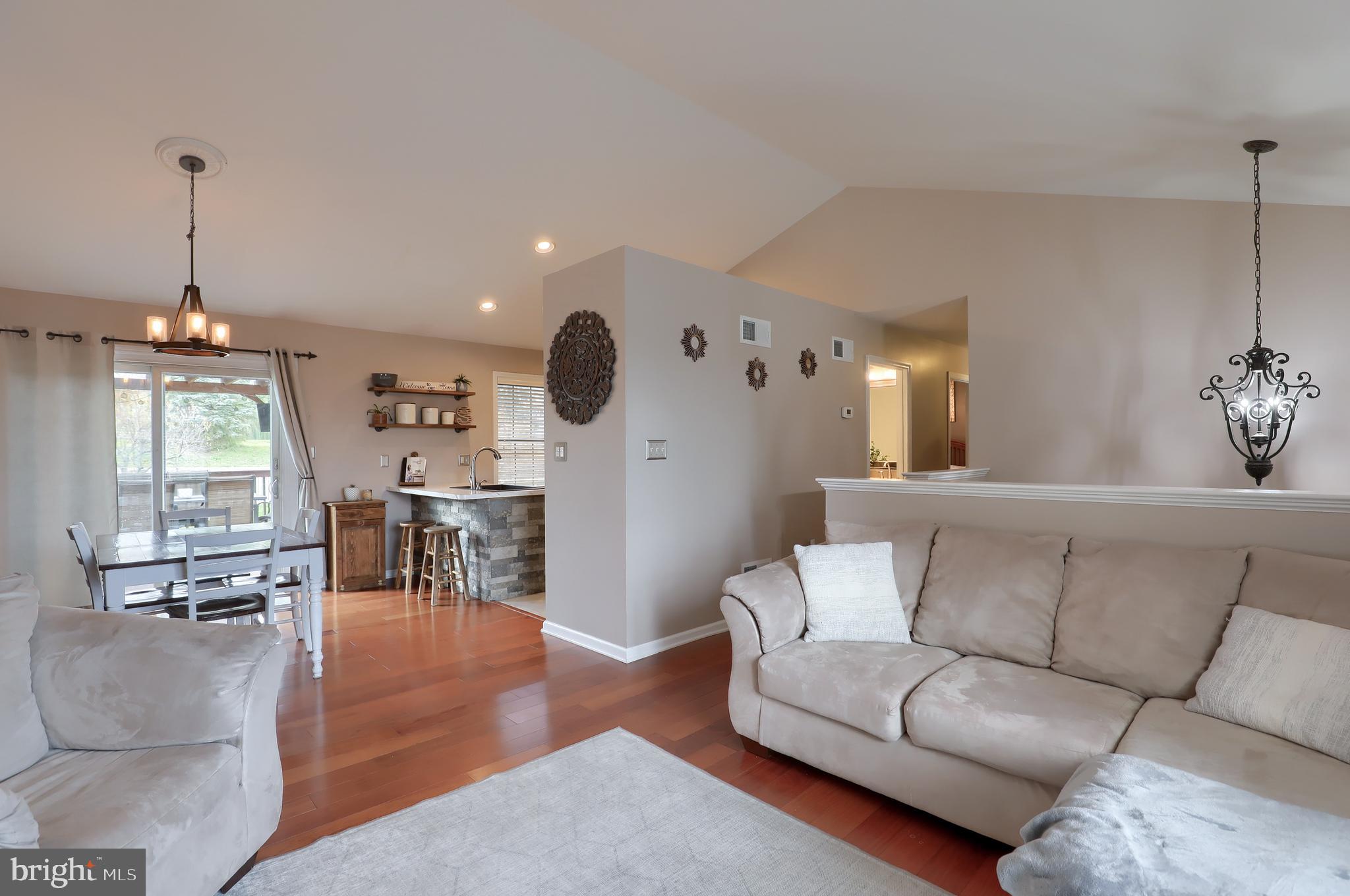 2680 Gora Road North York, PA 17404 - Photo 5 of 38 Gallery Image 5