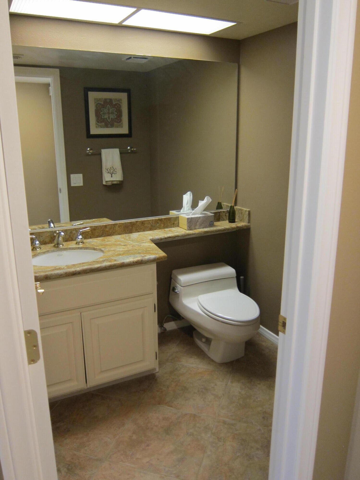 40556 Clover Lane Palm Desert, CA 92260 - Photo 12 of 40 IMG_4924