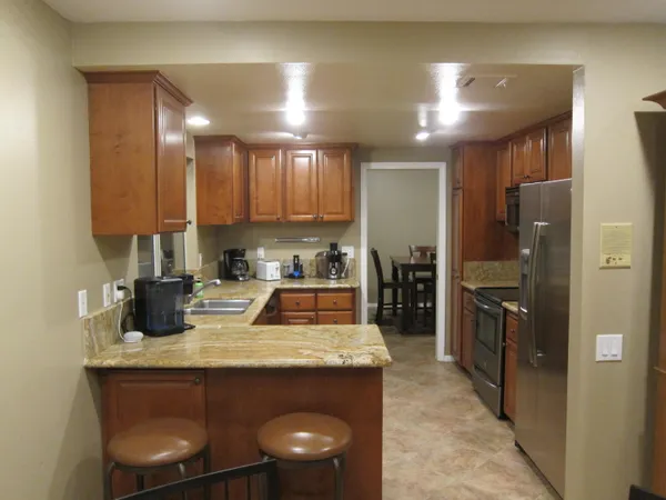 $4,200 | 40556 Clover Lane, Palm Desert, CA 92260