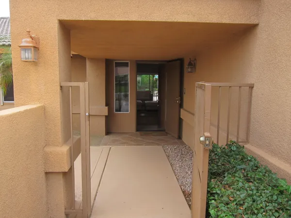 $4,200 | 40556 Clover Lane, Palm Desert, CA 92260
