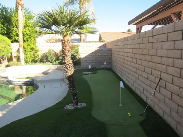 $4,200 | 40556 Clover Lane, Palm Desert, CA 92260