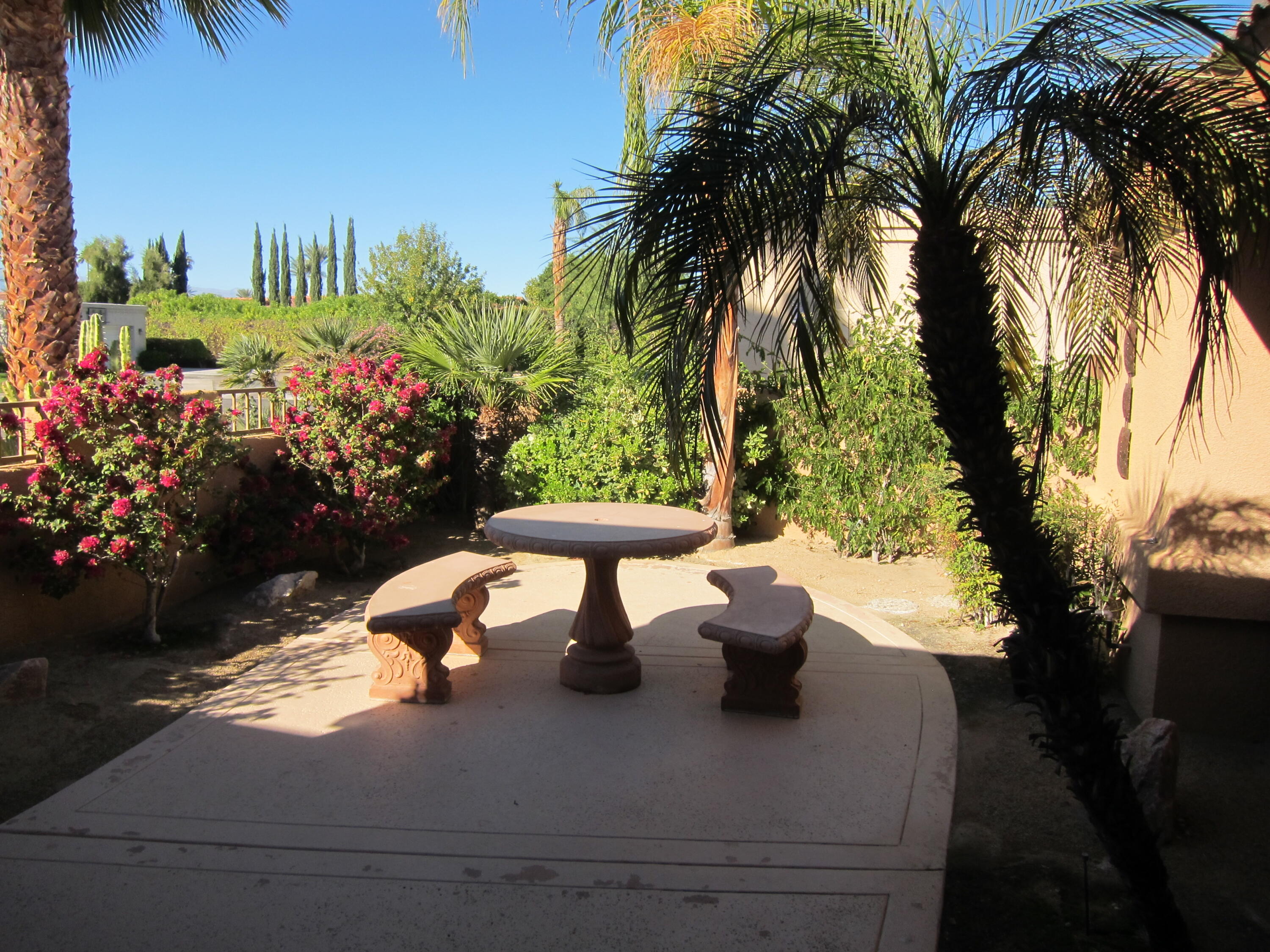 40556 Clover Lane Palm Desert, CA 92260 - Photo 5 of 40 IMG_4917