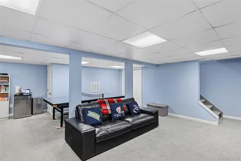 $999,999 | 41 Evelyn Drive, Bethpage, NY 11714