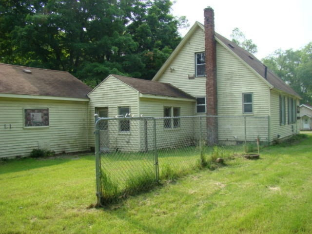 165 Rook Street Battle Creek, MI 49014 - Photo 15 of 34 263 385725 rear view 1