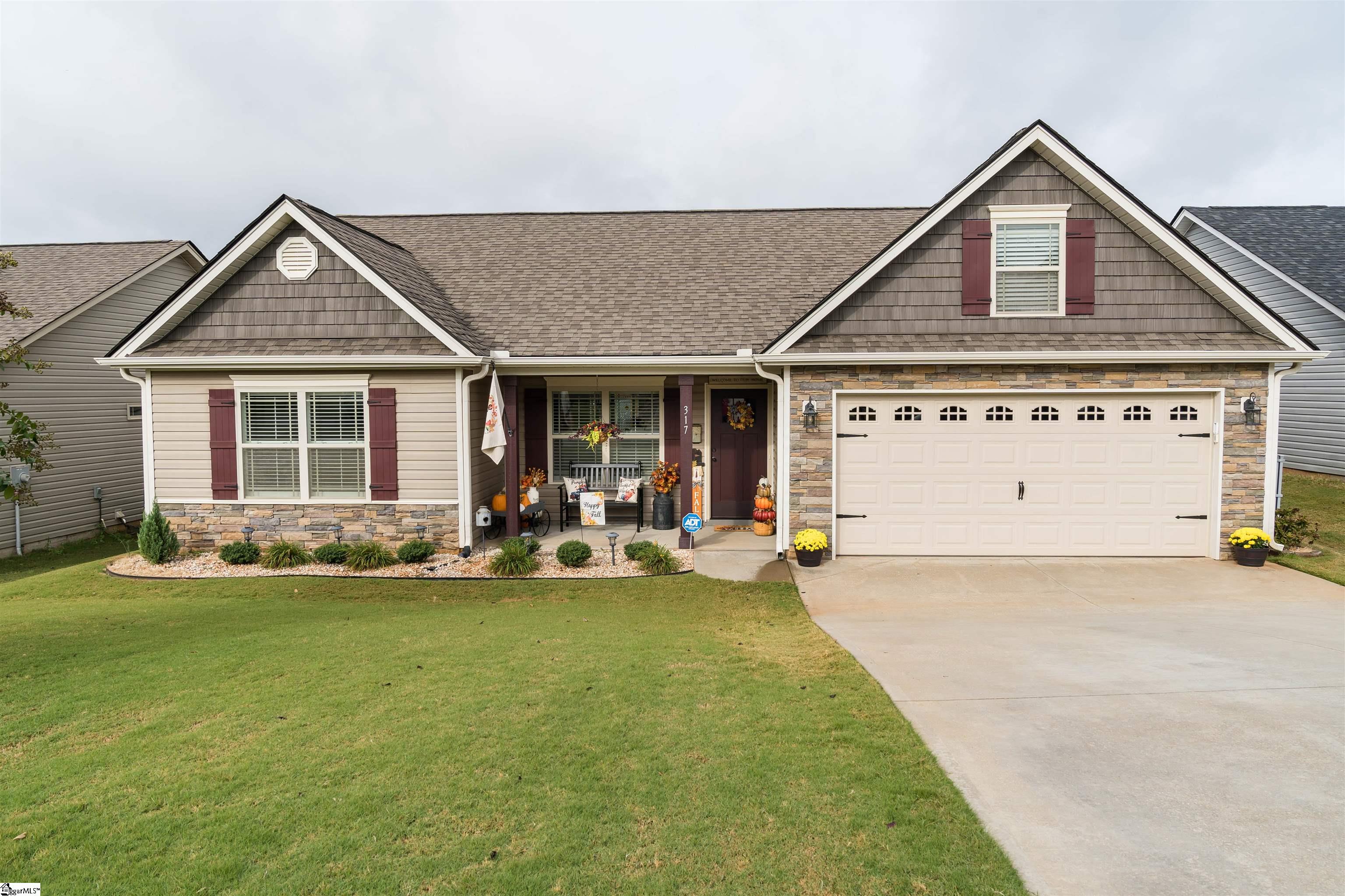 317 Highland Spgs Loop Inman, SC 29349 - Photo 1 of 36