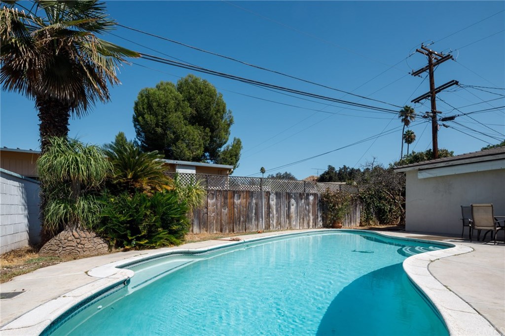 3463 Mono Drive Riverside, CA 92506 - Photo 15 of 16
