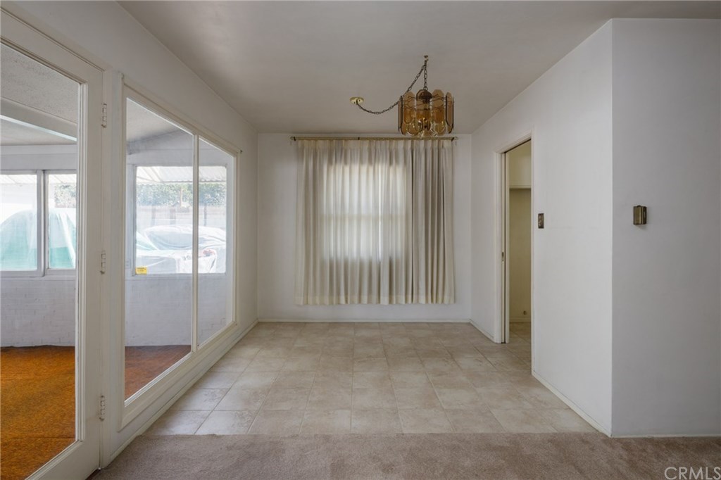 3463 Mono Drive Riverside, CA 92506 - Photo 7 of 16